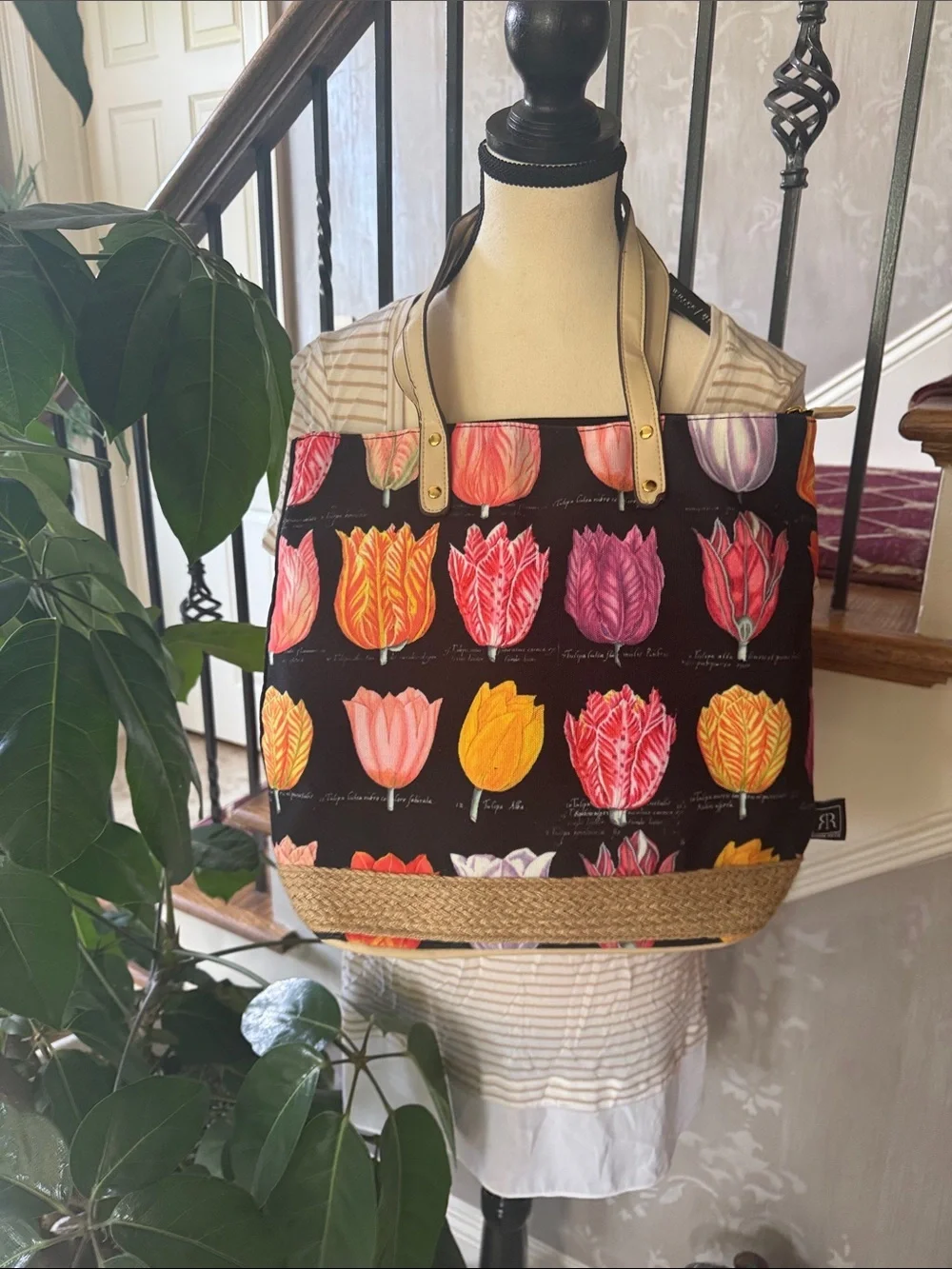 ROBIN RUTH ladies tulip bag very good condition